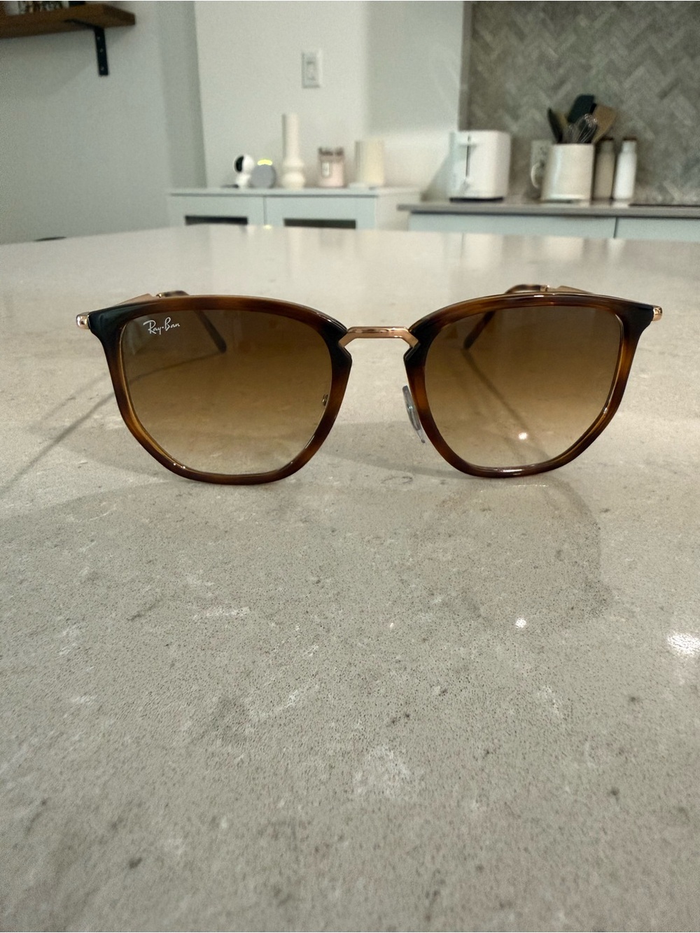 Ray-Ban Brown Tortoise Gradient Sunglasses with Gold Bridge